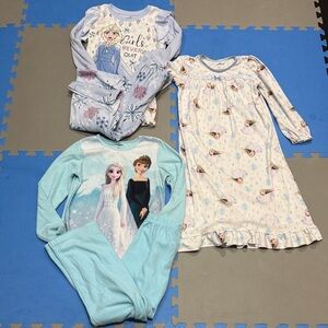 Frozen Themed Pajama Set for Kids size 7/8